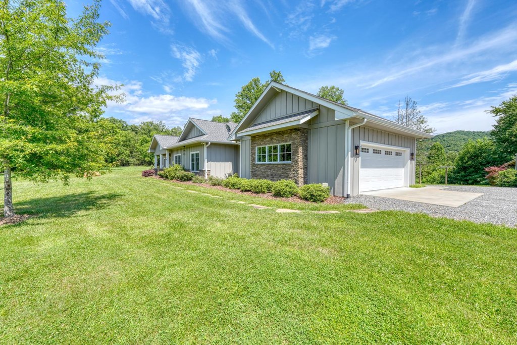 314 Winchester Cove Road Hayesville, NC 28904 - Photo 4 of 45