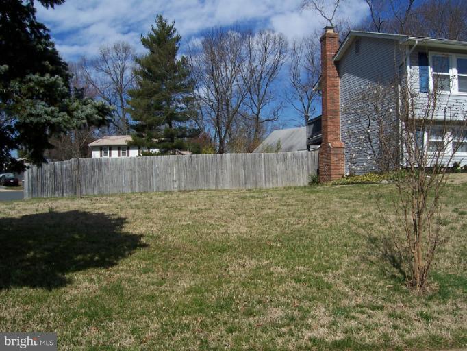 1151 Harvard Road Waldorf, MD 20602 - Photo 15 of 30 Exterior (Rear)