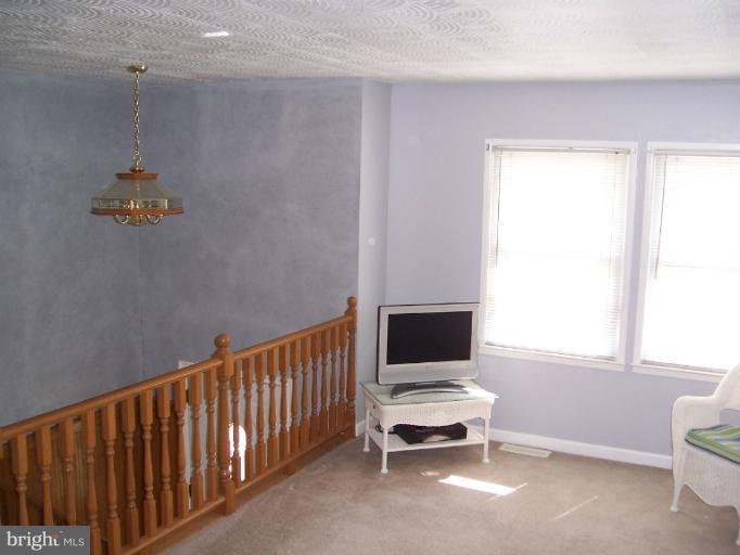 1151 Harvard Road Waldorf, MD 20602 - Photo 16 of 30 Living Room