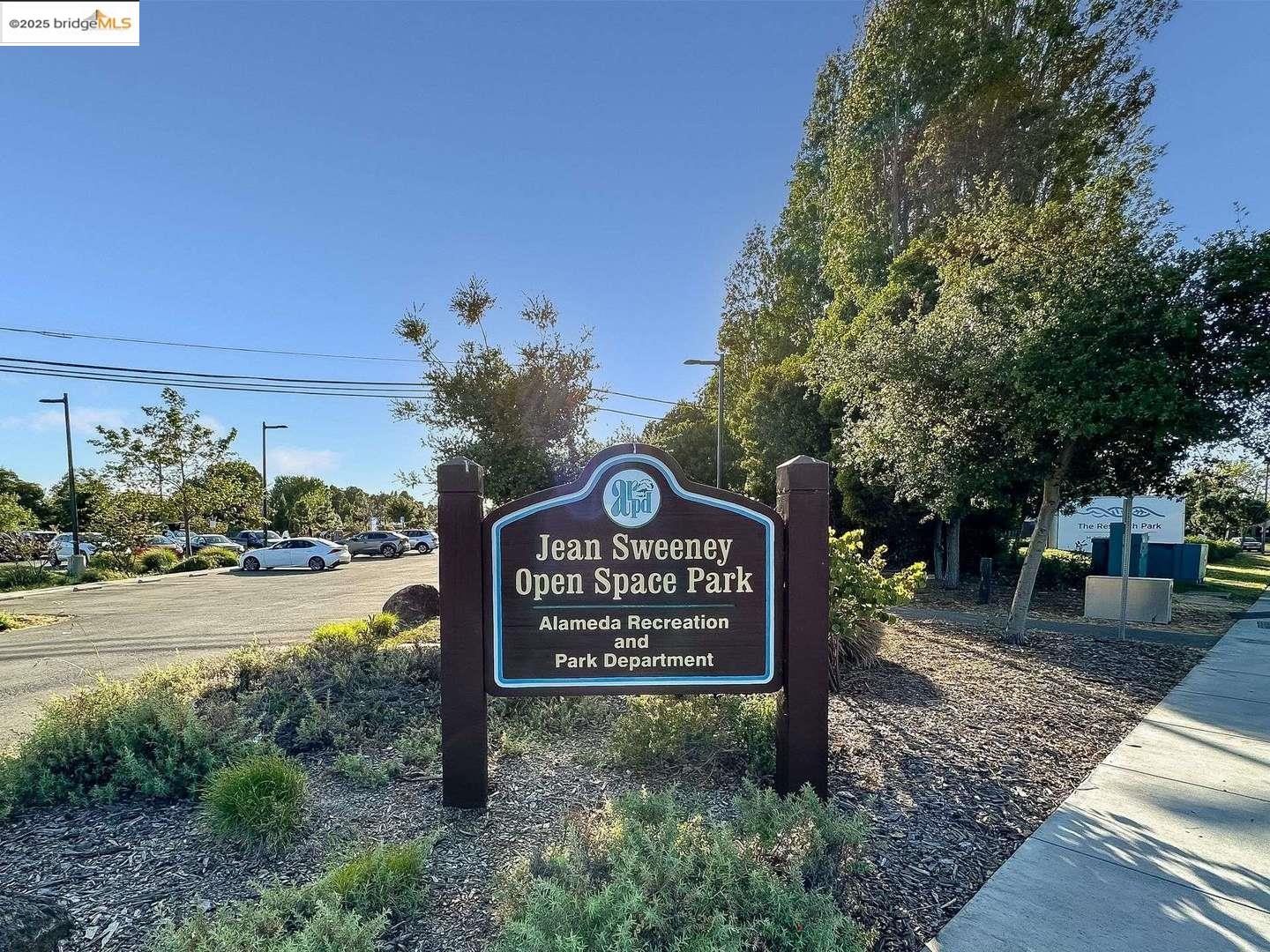 325 Kitty Hawk Road, Unit 207 Alameda, CA 94501 - Photo 43 of 43 a view of a street with benches in the background
