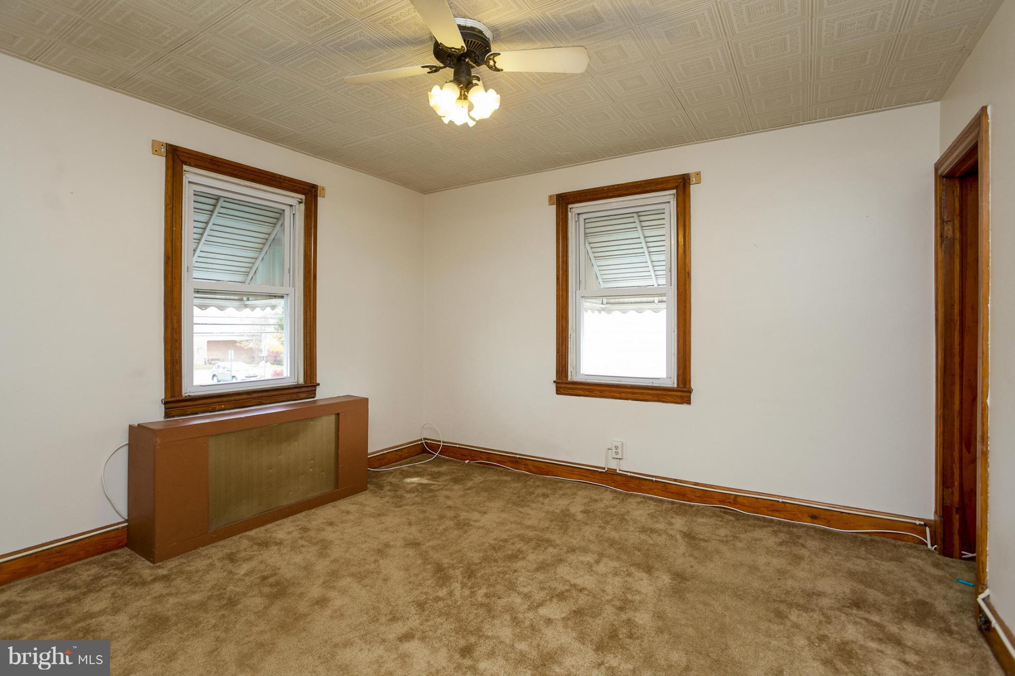 6601 North Point Road Baltimore, MD 21219 - Photo 14 of 30 Bedroom 2