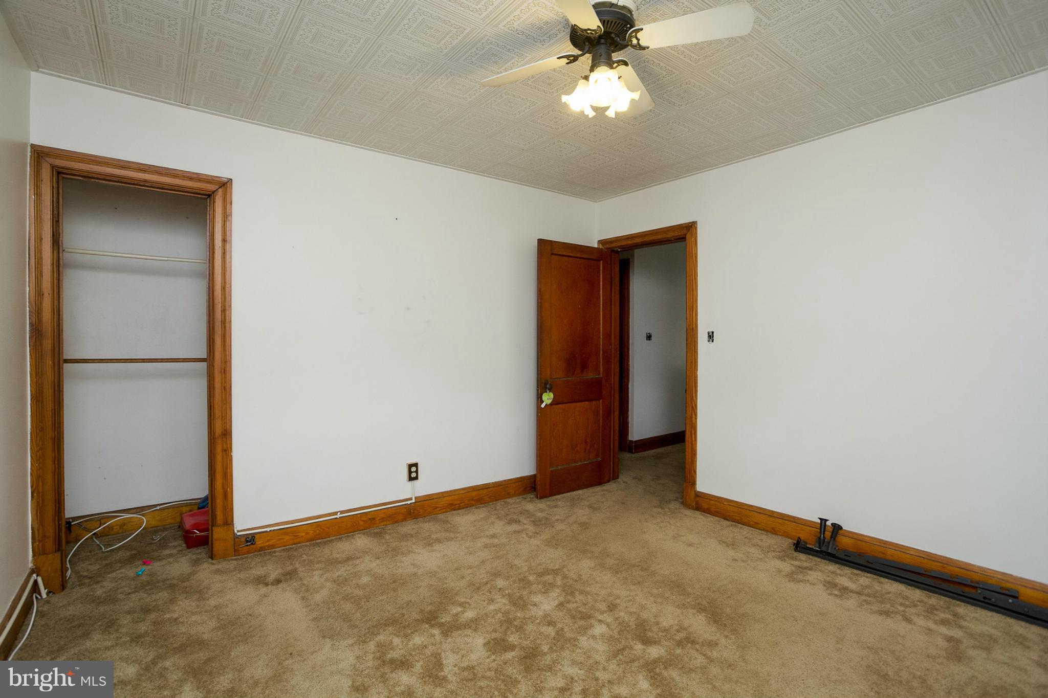 6601 North Point Road Baltimore, MD 21219 - Photo 15 of 30 Bedroom 2