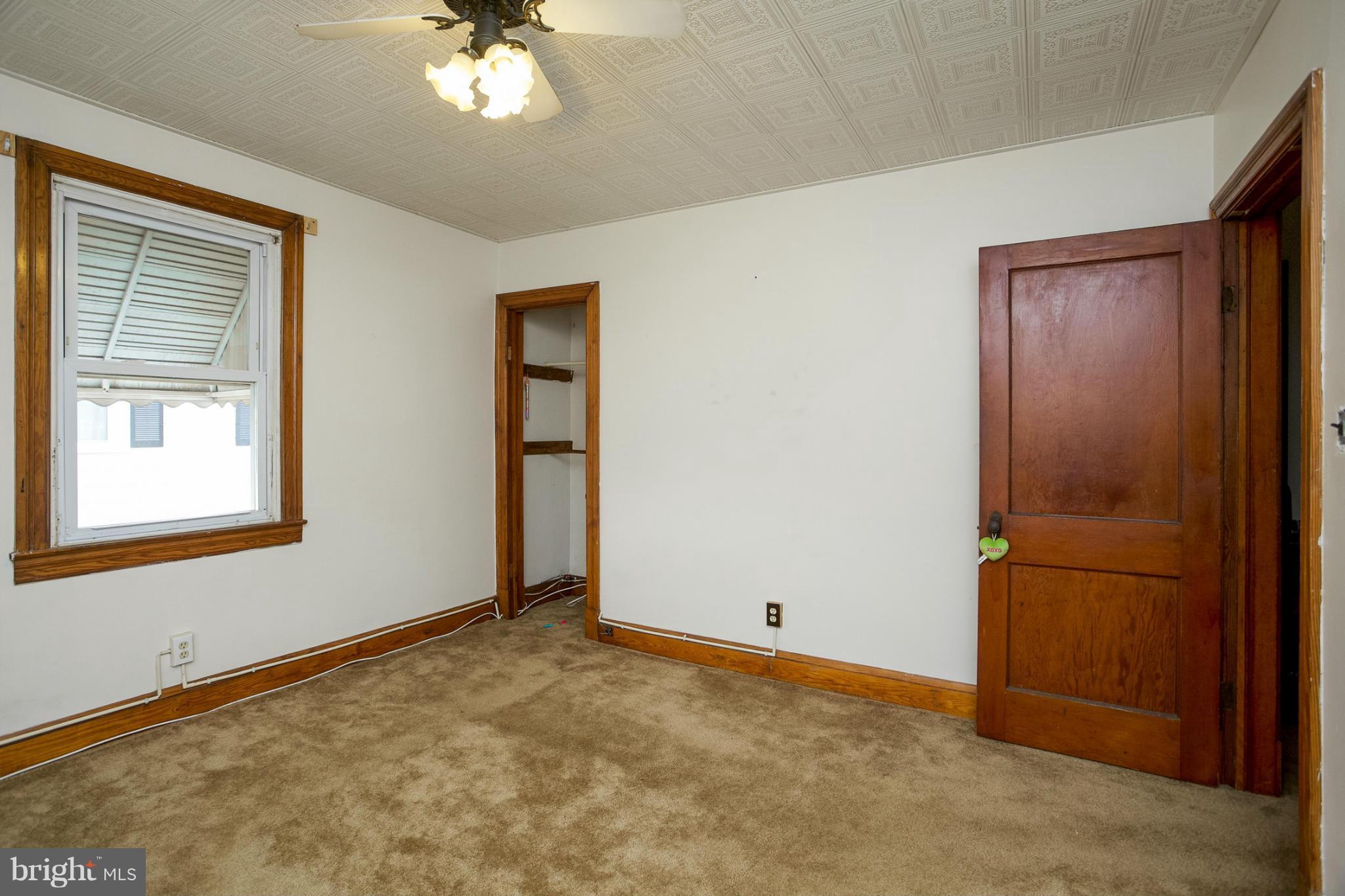 6601 North Point Road Baltimore, MD 21219 - Photo 16 of 30 Bedroom 2