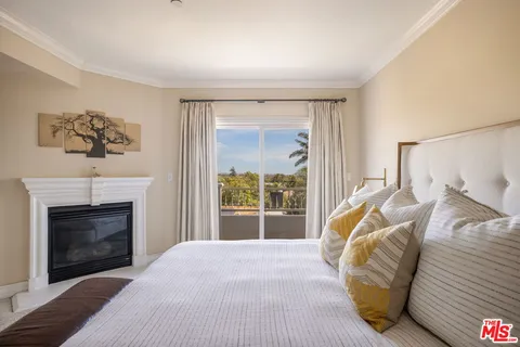 $1,399,000 | 1838 Westholme Avenue, Unit PH3, Los Angeles, CA 90025