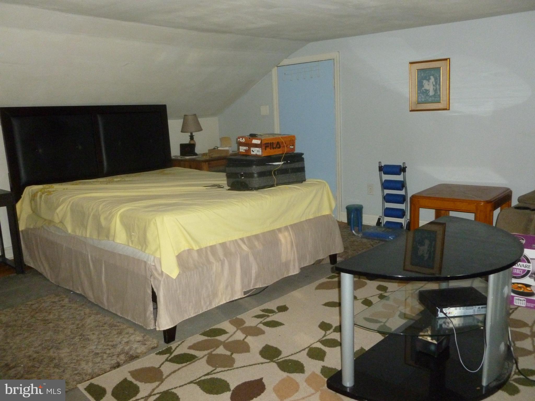 506 Old Home Road Baltimore, MD 21206 - Photo 11 of 16 Bedroom (Master)