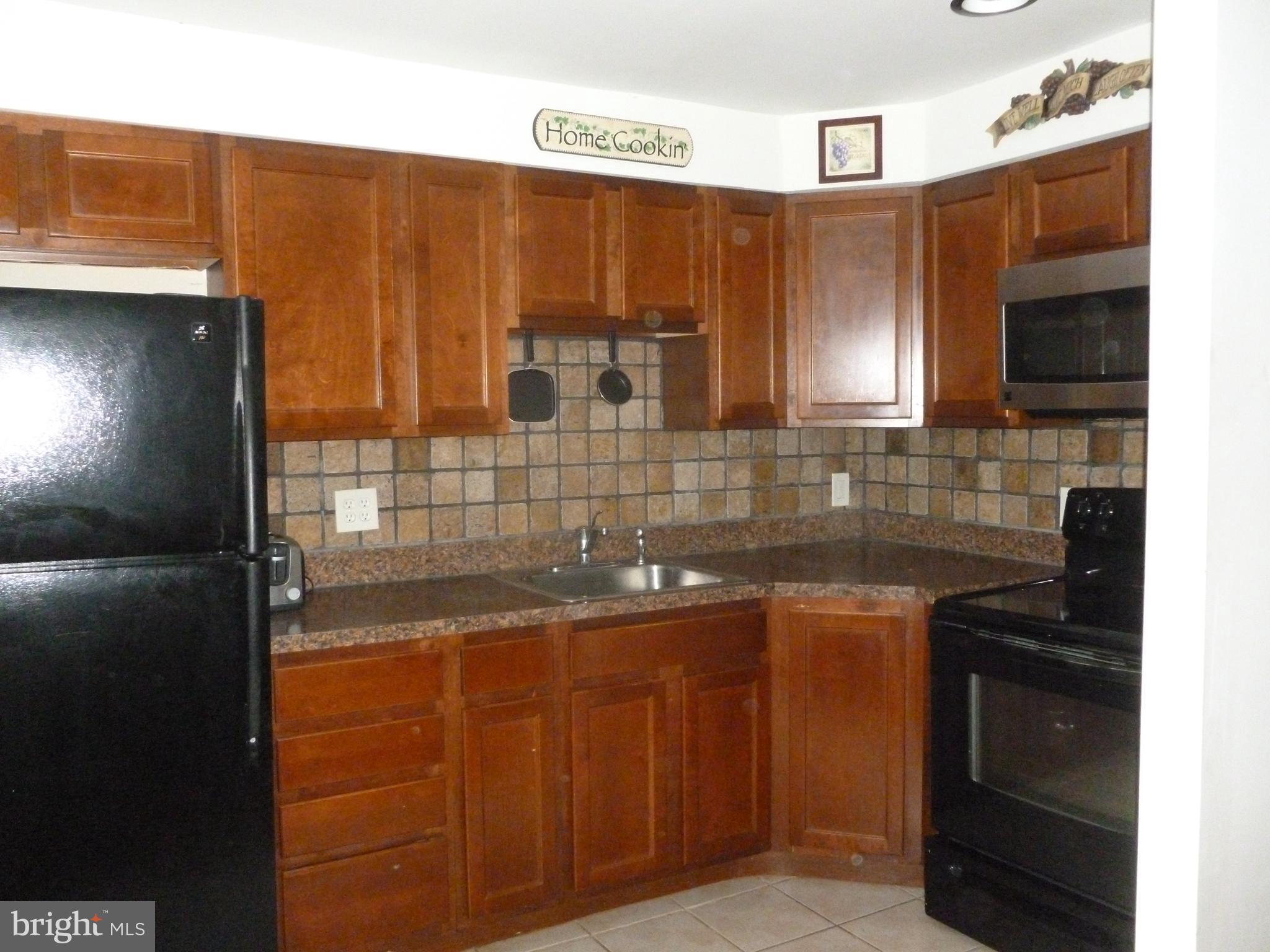 506 Old Home Road Baltimore, MD 21206 - Photo 7 of 16 Kitchen
