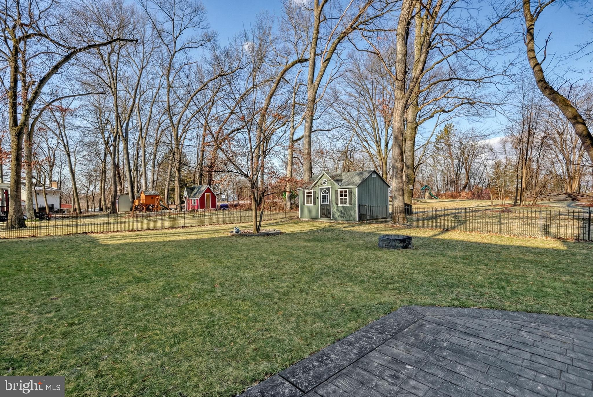 809 Flintlock Ridge Road Mechanicsburg, PA 17055 - Photo 9 of 20 a view of yard with green space