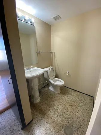 $1,790 | 700 Church Street, Unit 1007, Nashville, TN 37203