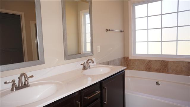 93 Pine Ridge Clarksville, TN 37040 - Photo 9 of 20 Gallery Image 9