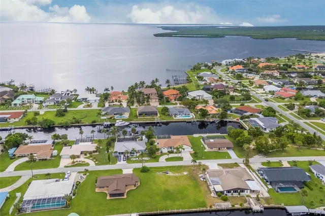 $5,500 | 105 Sinclair Street Southeast, Port Charlotte, FL 33952