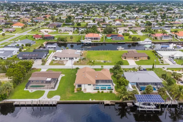 $5,500 | 105 Sinclair Street Southeast, Port Charlotte, FL 33952