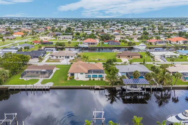 $5,500 | 105 Sinclair Street Southeast, Port Charlotte, FL 33952