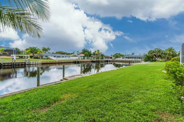 $5,500 | 105 Sinclair Street Southeast, Port Charlotte, FL 33952