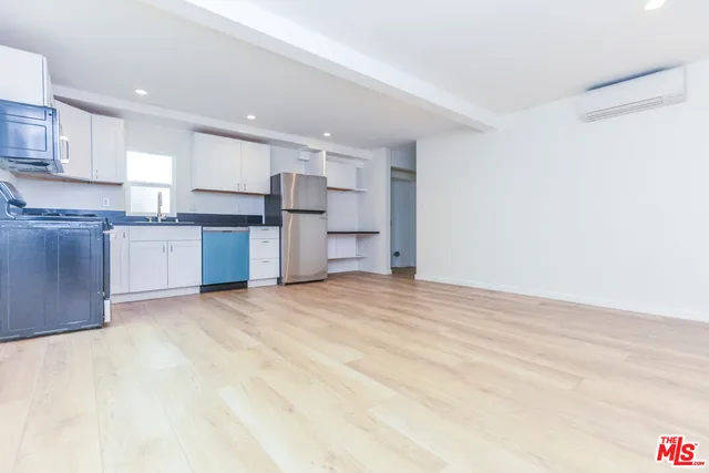 $2,900 | 1855 Euclid Street, Unit 1851B, Santa Monica, CA 90404