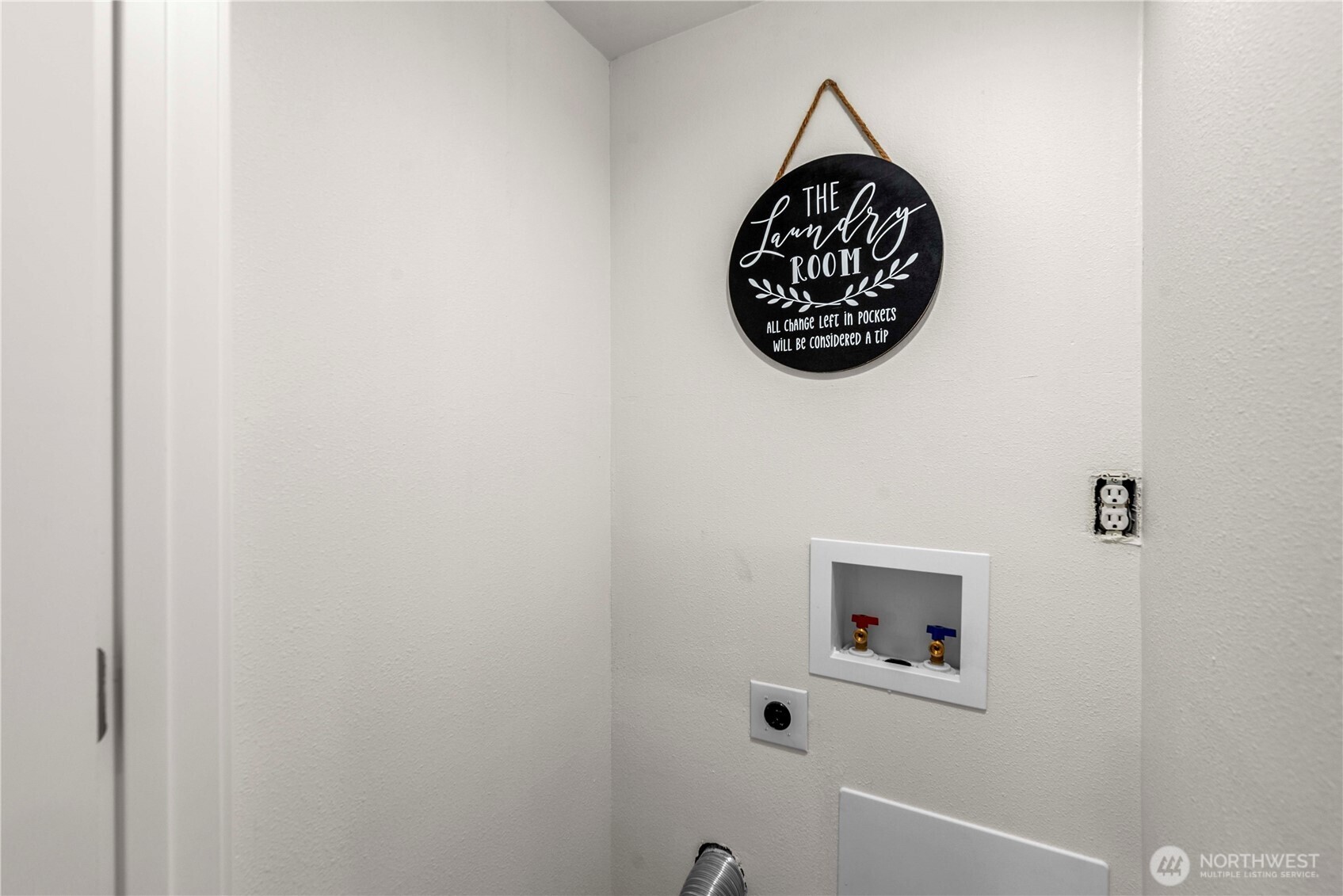 8348 Main Street, Unit 6 Peshastin, WA 98847 - Photo 29 of 34 a picture of a bathroom