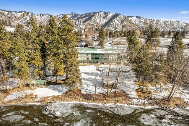 a view of building with mountain view