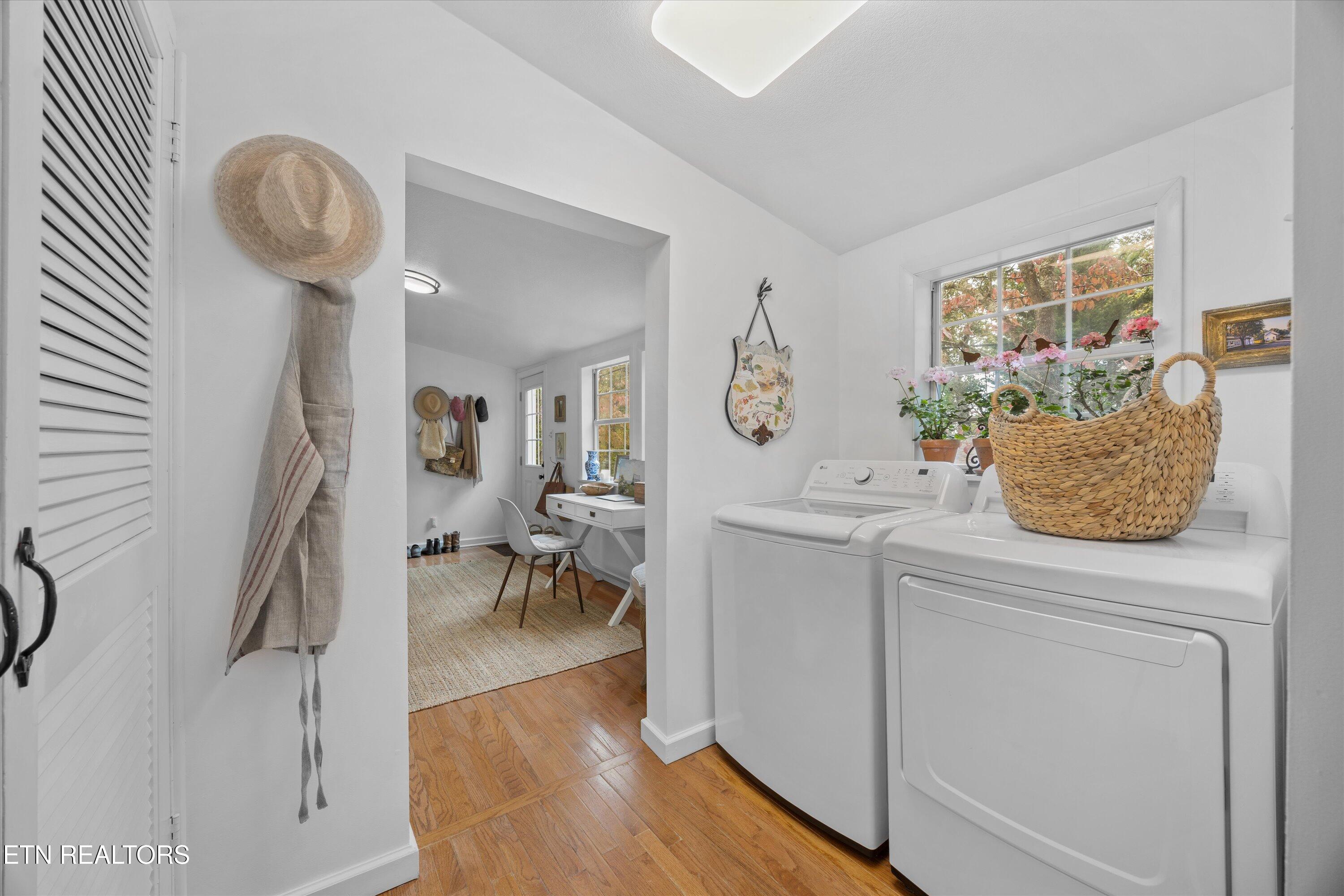 129 West Norris Road Norris, TN 37828 - Photo 15 of 43 LAUNDRY