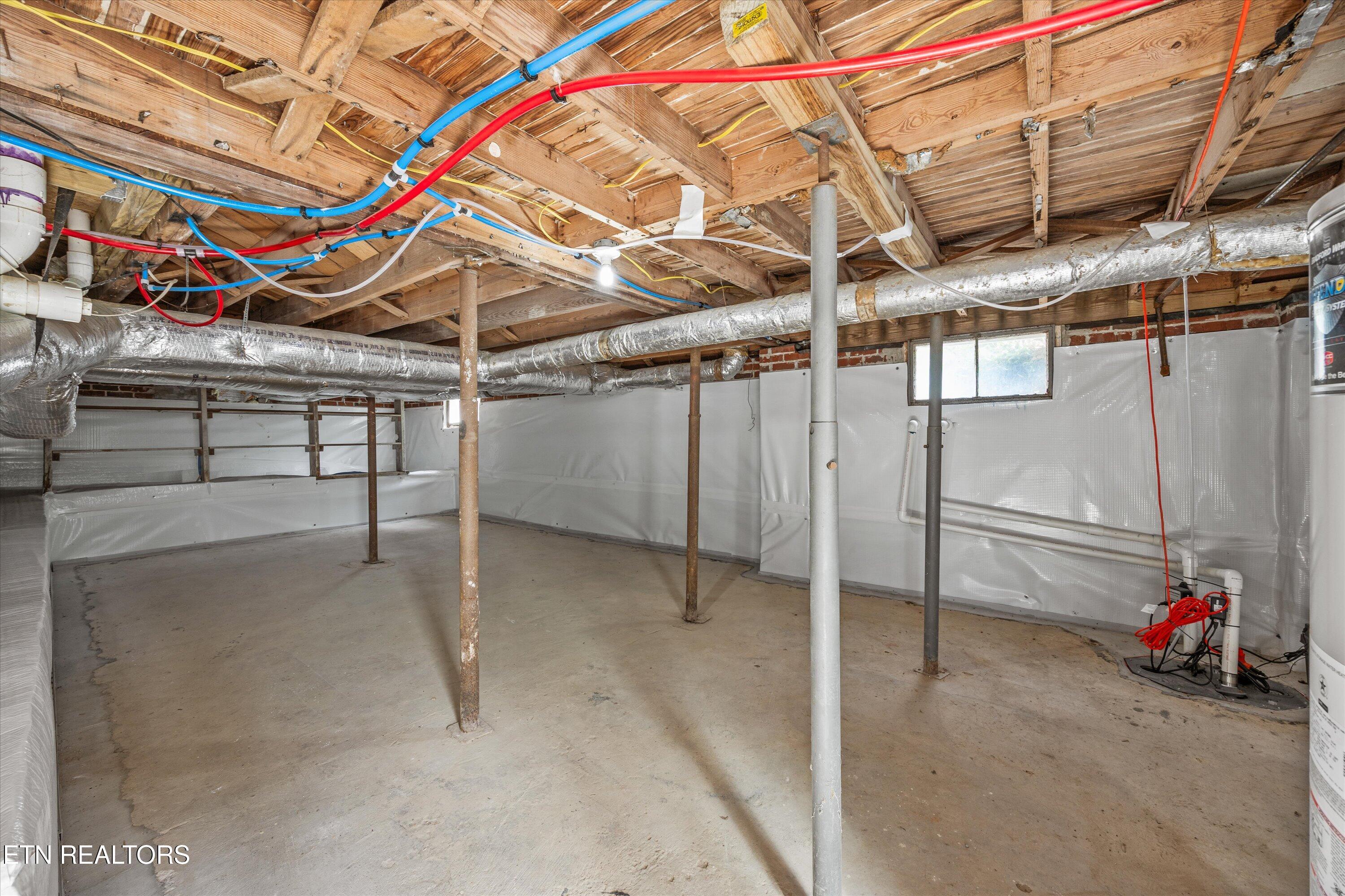 129 West Norris Road Norris, TN 37828 - Photo 26 of 43 ENCAPSULATED CRAWLSPACE-BASEMENT