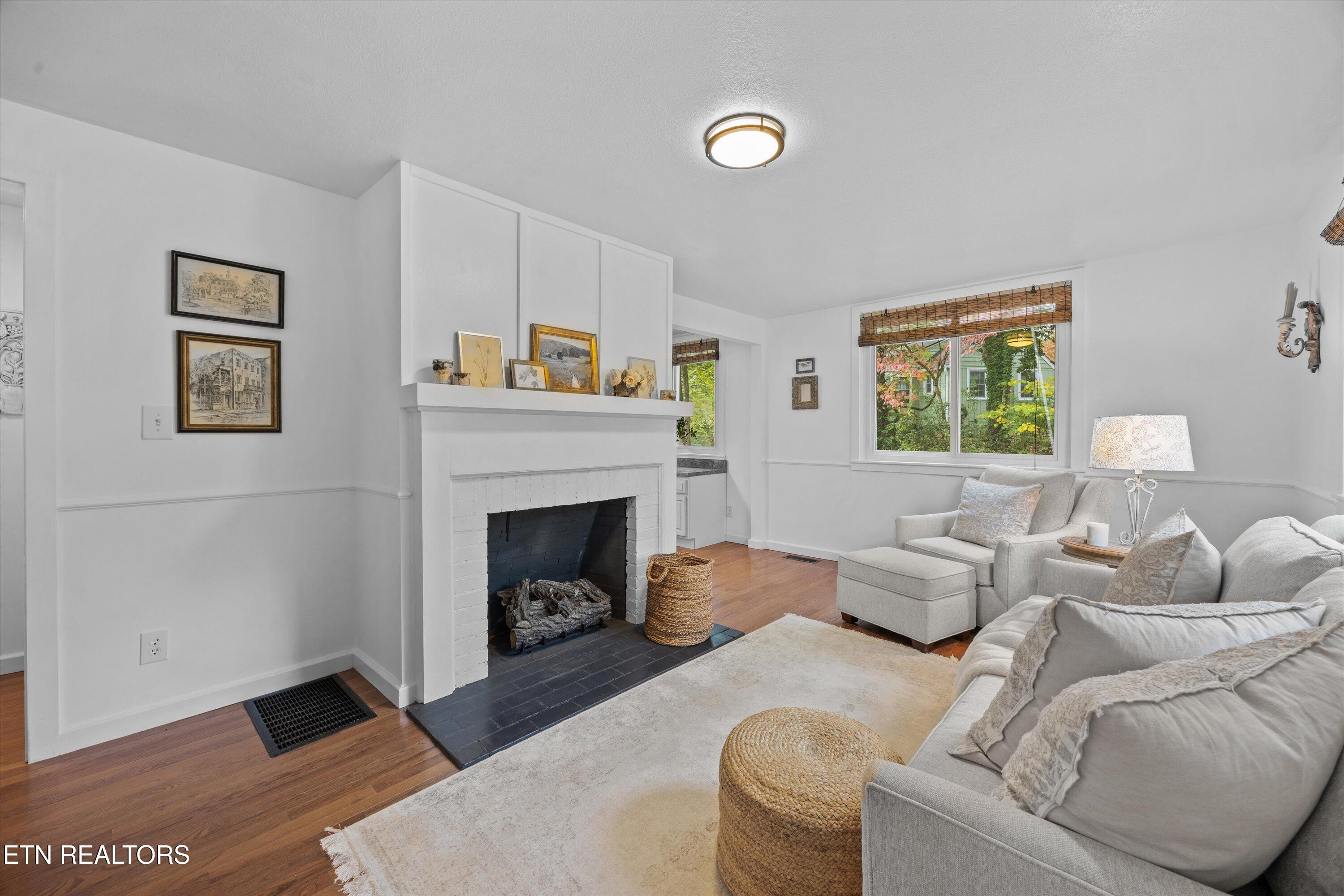 129 West Norris Road Norris, TN 37828 - Photo 6 of 43 Fireplace Living Room