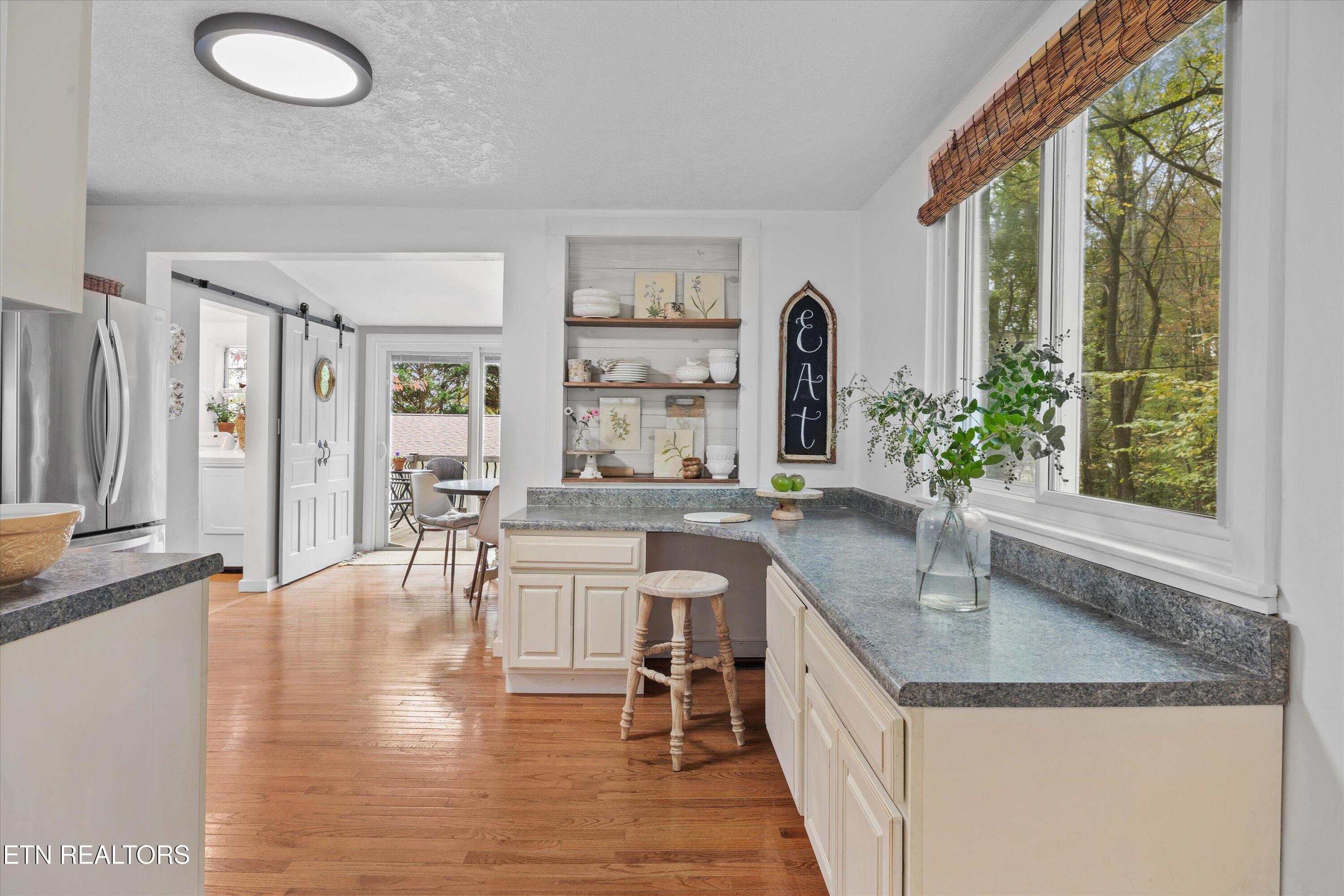 129 West Norris Road Norris, TN 37828 - Photo 6 of 42 Kitchen