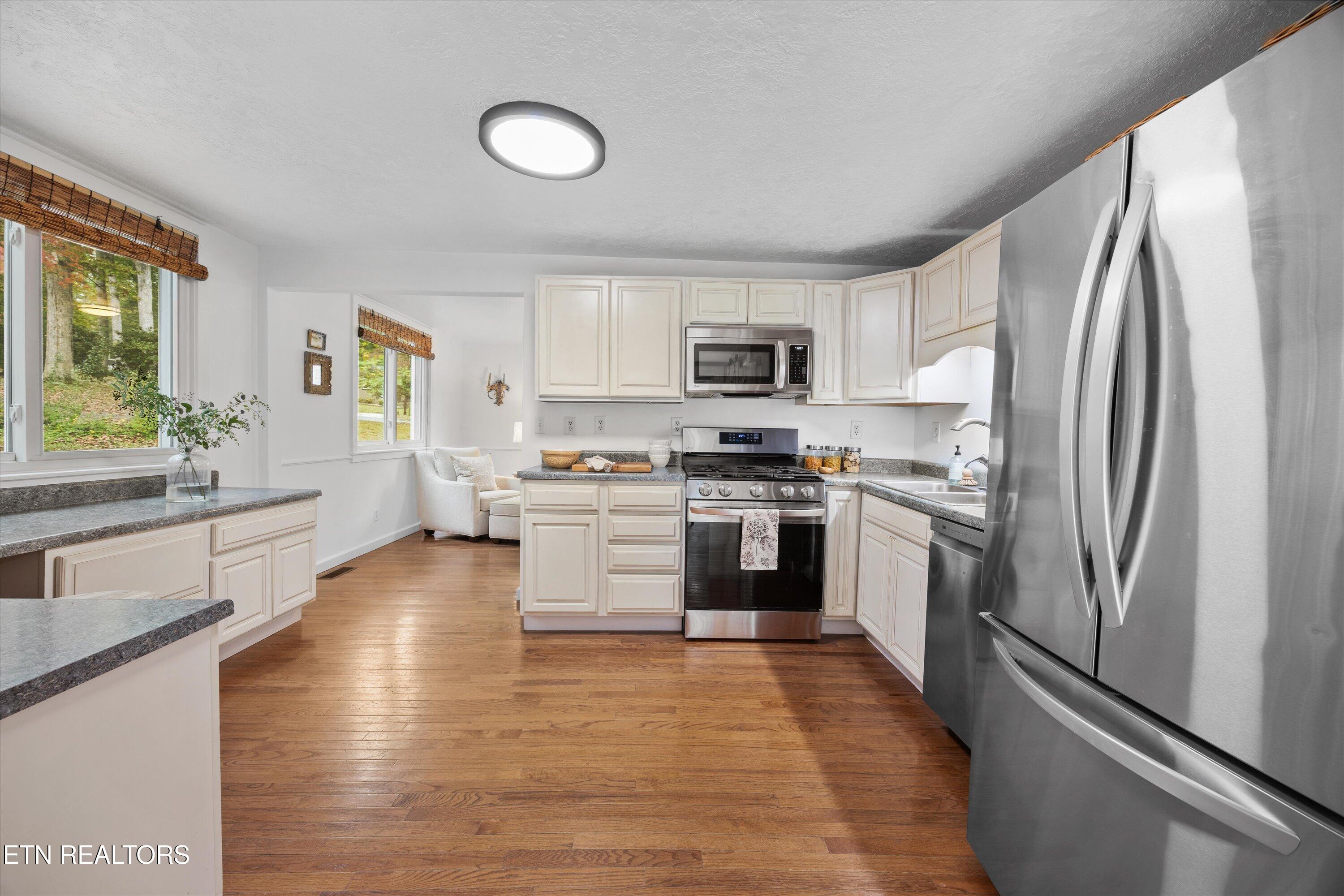 129 West Norris Road Norris, TN 37828 - Photo 7 of 42 Kitchen 2