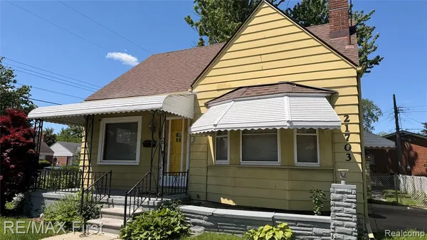 $79,900 | 21703 Cushing Avenue, Eastpointe, MI 48021