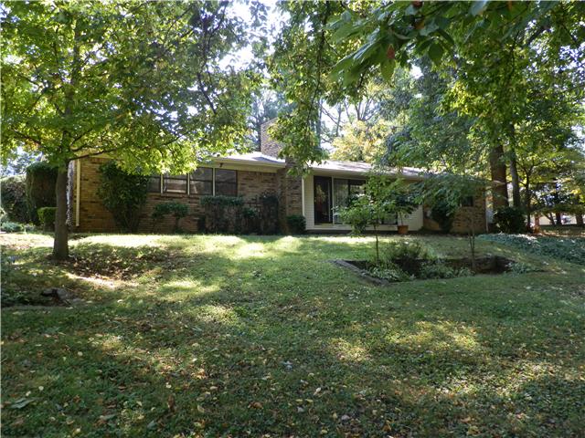 2100 Post Road Clarksville, TN 37043 - Photo 2 of 19 a view of a backyard