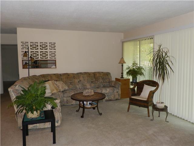 2100 Post Road Clarksville, TN 37043 - Photo 8 of 19 a living room with furniture and a potted plant