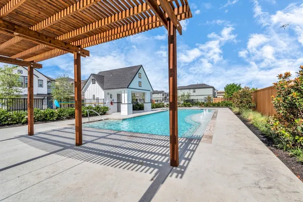 $2,998 | 2705 Brown Lk Street, Houston, TX 77008