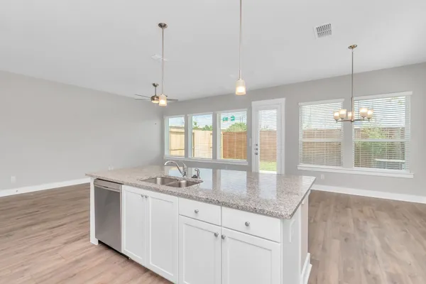 $2,998 | 2705 Brown Lk Street, Houston, TX 77008