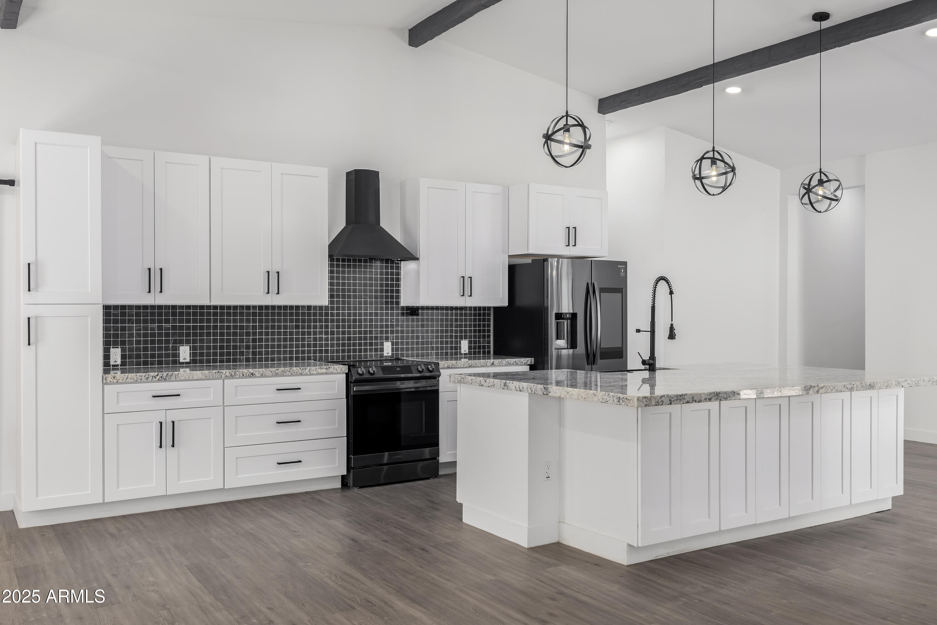 1807 West Joy Ranch Road Phoenix, AZ 85086 - Photo 9 of 50 Kitchen