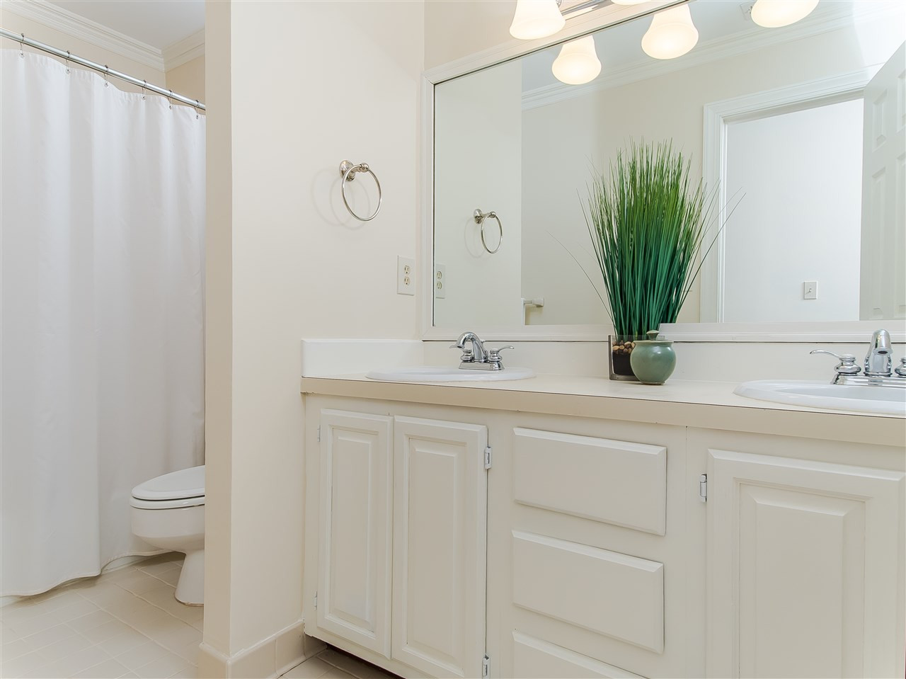 5117 Carter Street Raleigh, NC 27612 - Photo 22 of 25 Full Bath