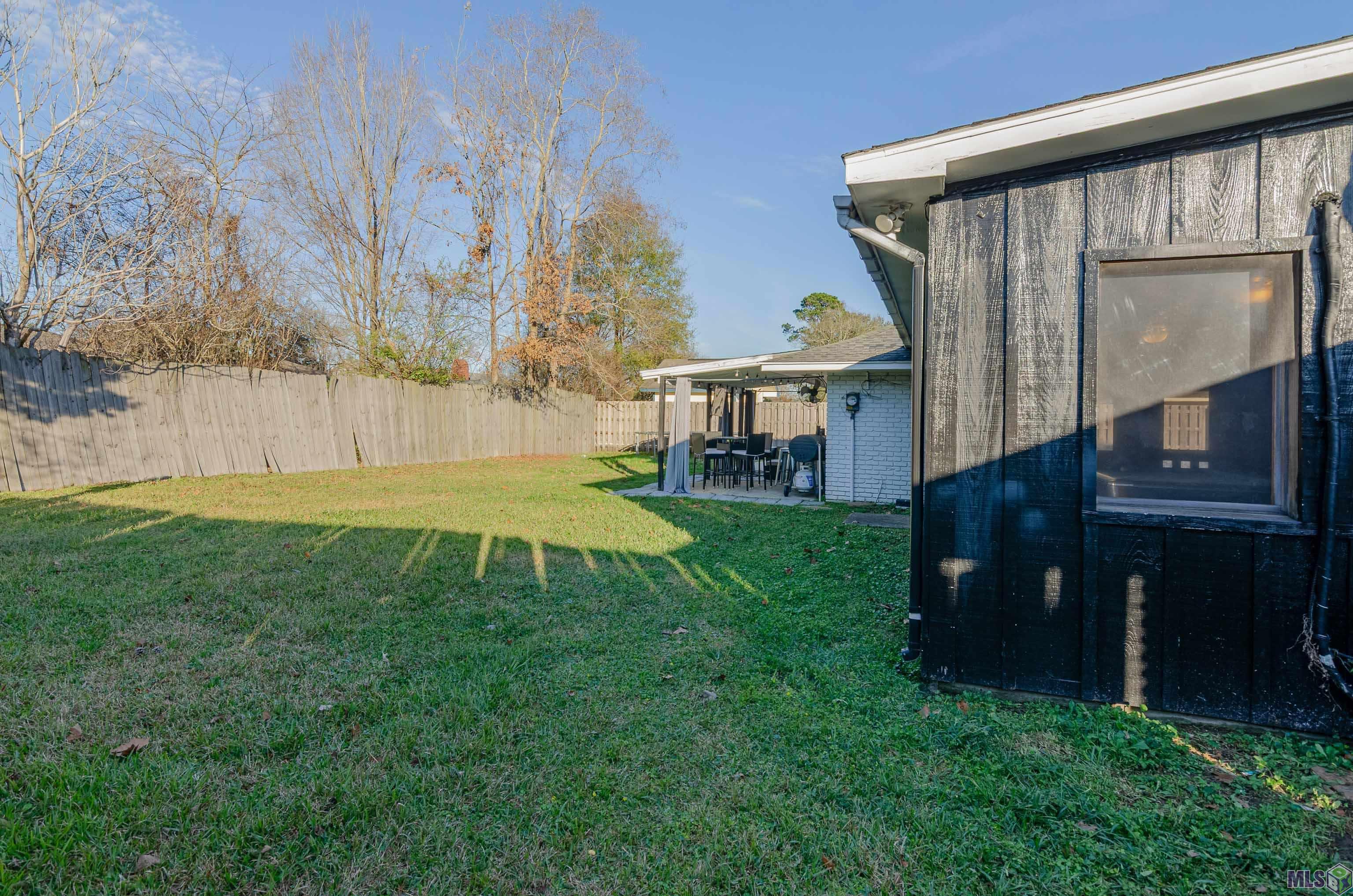 12379 Fairhaven Drive Baton Rouge, LA 70815 - Photo 21 of 24 HUGE LOT