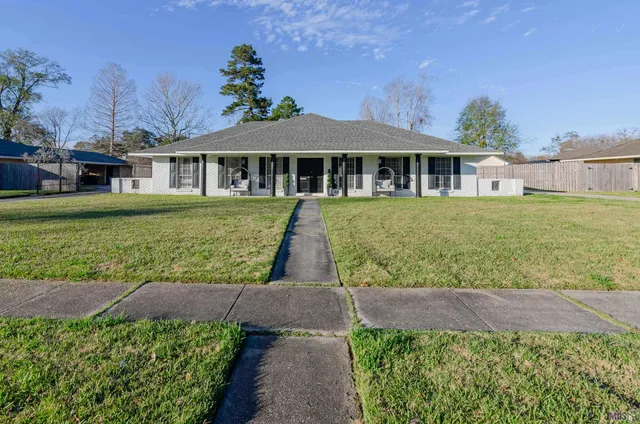 $315,000 | 12379 Fairhaven Drive, Baton Rouge, LA 70815