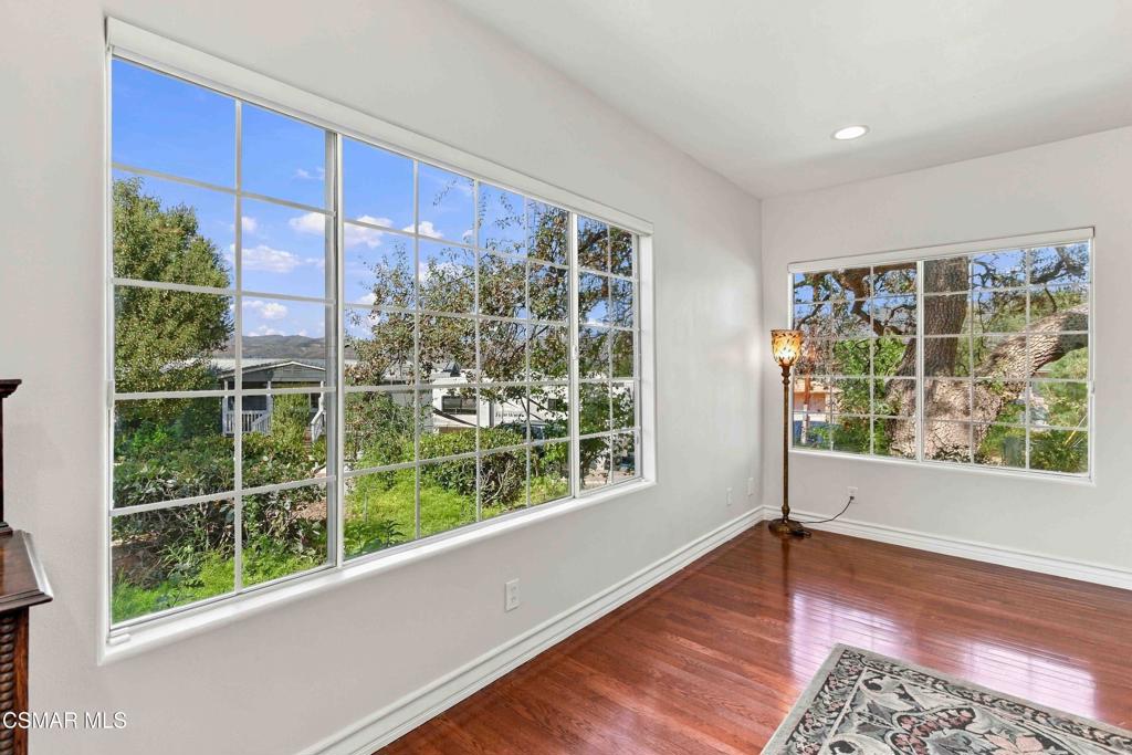 1351 Rainey Road Simi Valley, CA 93063 - Photo 20 of 65 Gallery Image 20