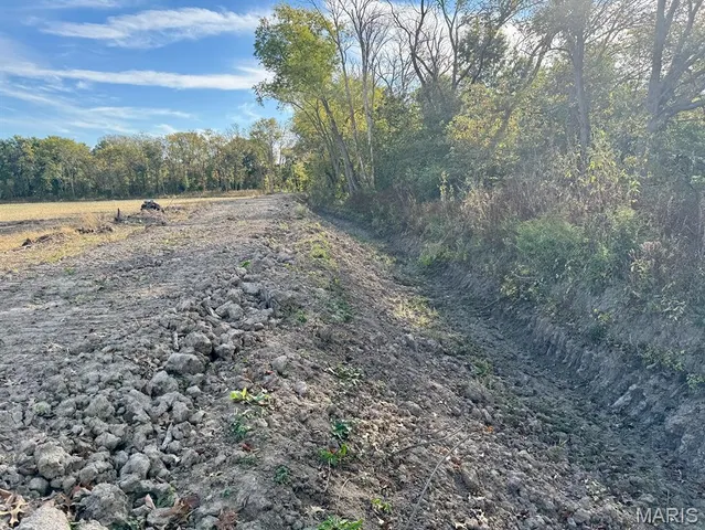 $554,300 | 0 Union Grove Avenue, Greenville, IL 62246