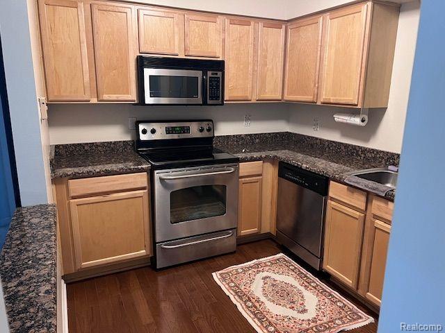 1121 Tienken Court, Unit 114 Rochester Hills, MI 48306 - Photo 4 of 14