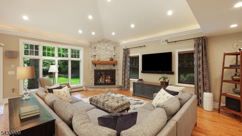 244 Pembrook Road Mountainside, NJ 07092 - Photo 14 of 50