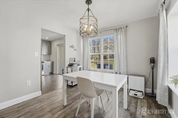 $499,900 | 63 Amberly Court, Franklin Park, NJ 08823