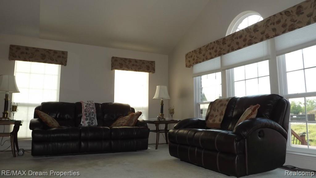 49146 Hawksburry Road, Unit 106 Canton, MI 48188 - Photo 16 of 60 17.jpg