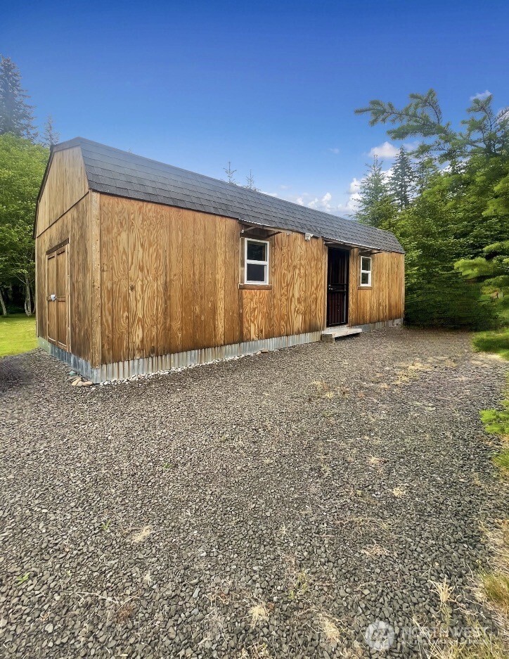 570 Elk Prairie Road Raymond, WA 98577 - Photo 27 of 39