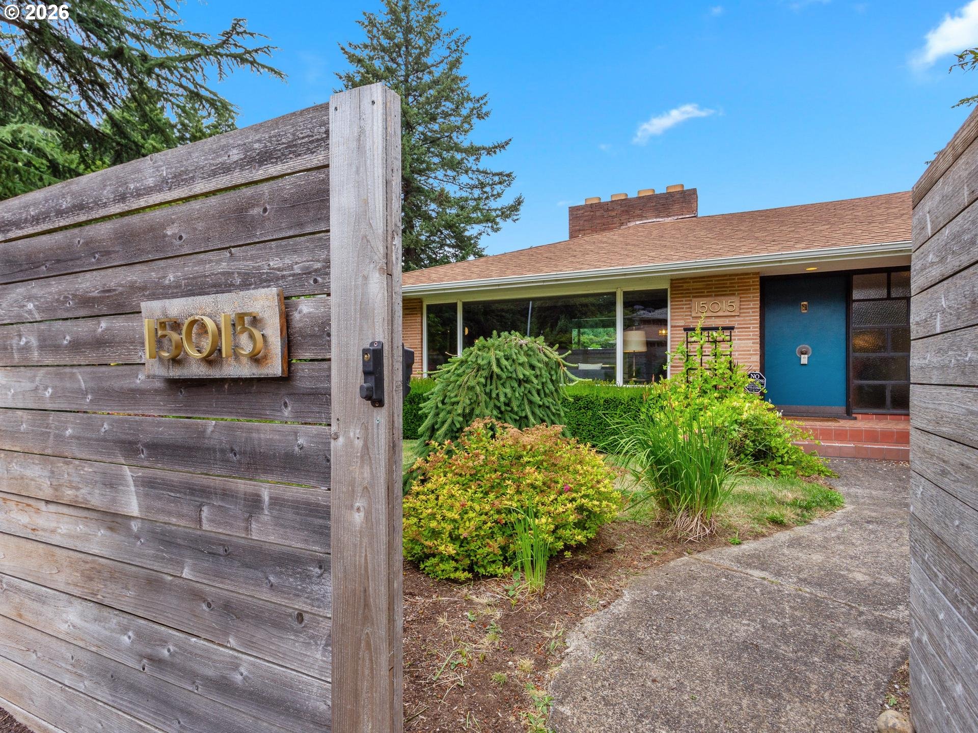 15015 Northeast Multnomah Street Portland, OR 97230 - Photo 3 of 48