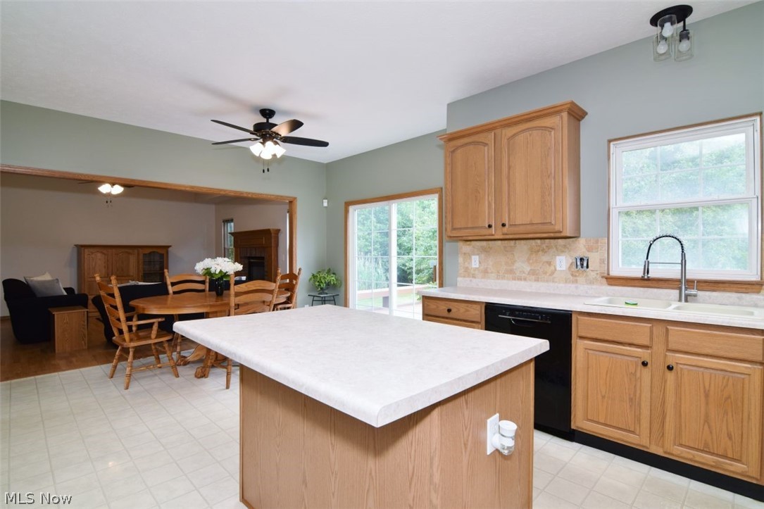 6967 Auburn Ridge Road Painesville, OH 44077 - Photo 15 of 47