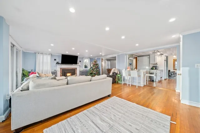 $895,000 | 96 Utica Street, Quincy, MA 02169