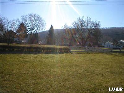 2058 Riverside Drive Bethlehem, PA 18015 - Photo 3 of 11 Yard
