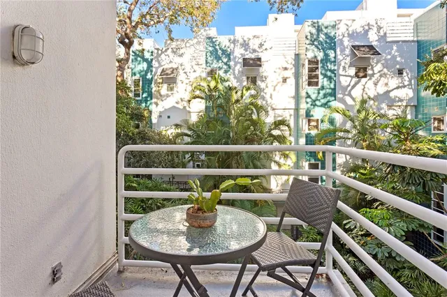 $679,615 | 4950 Bayshore Boulevard, Unit 13C, Tampa, FL 33611