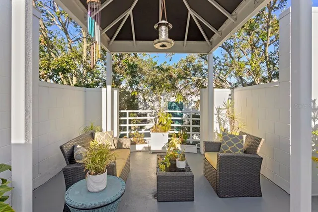 $679,615 | 4950 Bayshore Boulevard, Unit 13C, Tampa, FL 33611