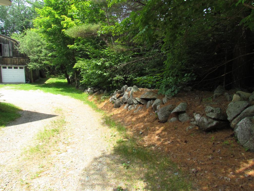 88 South Whitefield Road Whitefield, NH 03598 - Photo 3 of 11