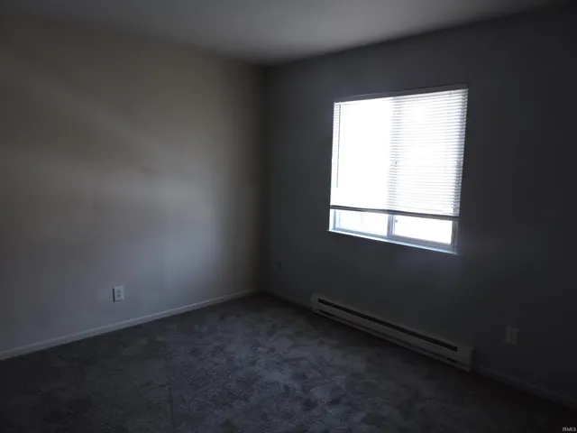 $780 | 502 East Plymouth Street, Unit 4, Bremen, IN 46506