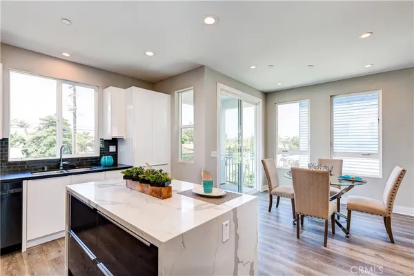 $5,500 | 2068 Maple Avenue, Unit C, Costa Mesa, CA 92627